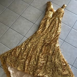 V-neck gold sequins ball gown